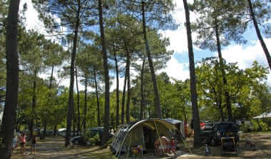 emplacements-camping-les-ourmes
